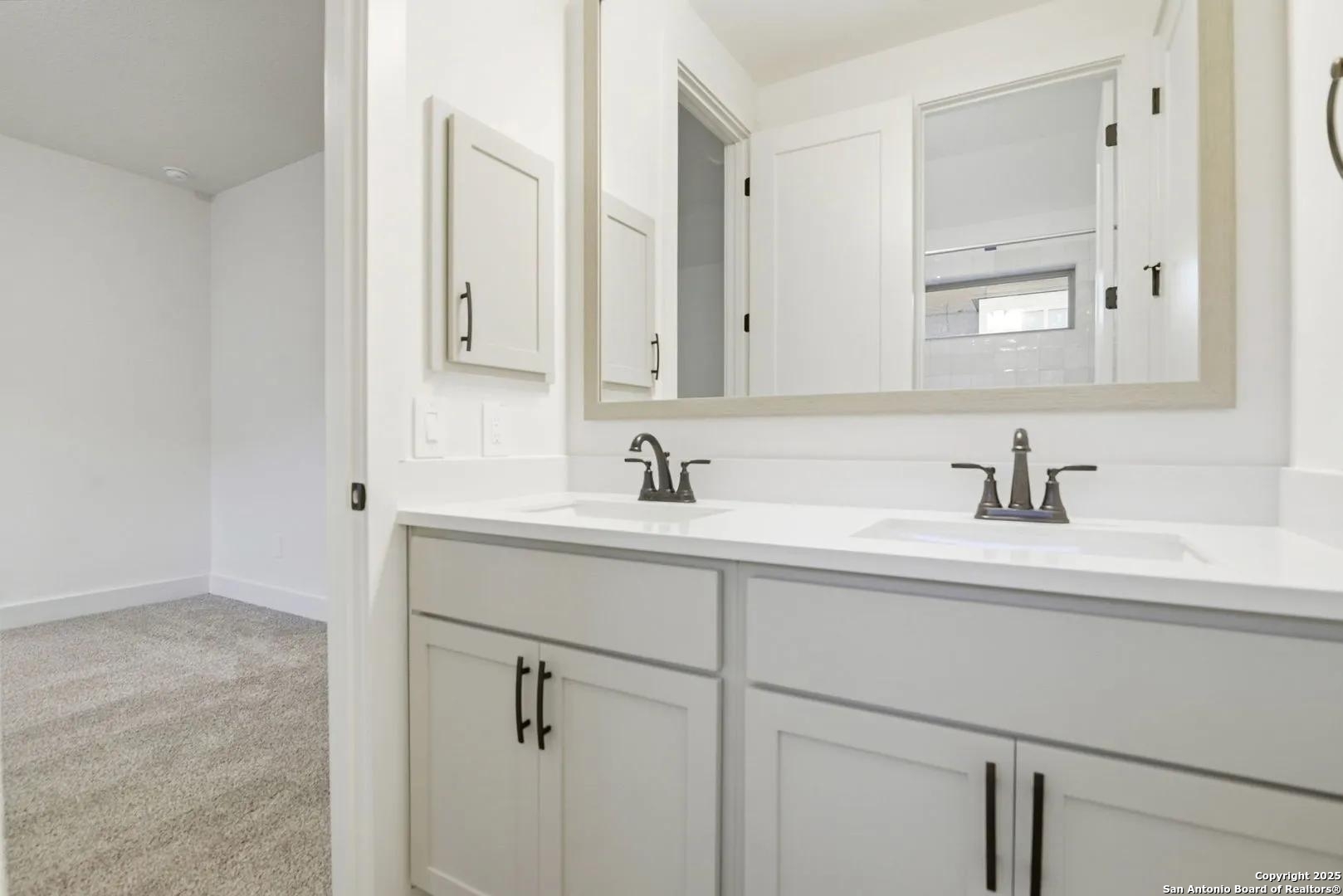 240 Dulce Vista Boerne TX 78006