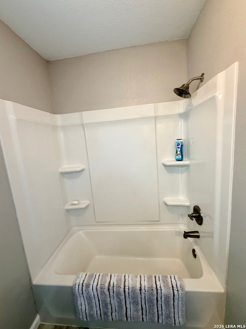 611 Deer Trail Drive Jourdanton TX 78026