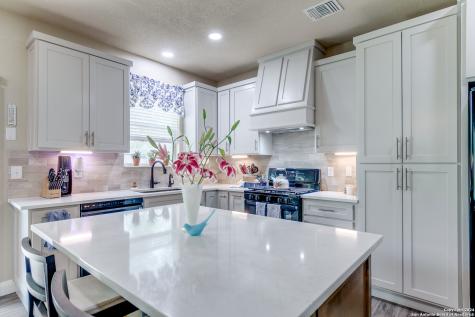 10708 Sable Range San Antonio TX 78245