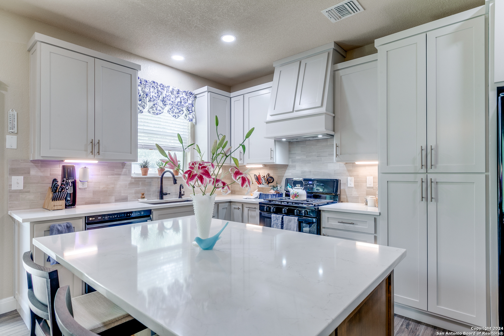10708 Sable Range San Antonio TX 78245
