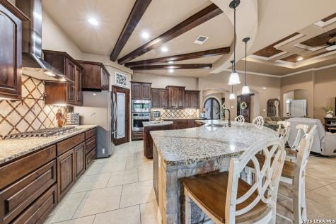 128 Bucks La Vernia TX 78121