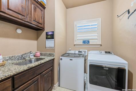 128 Bucks La Vernia TX 78121