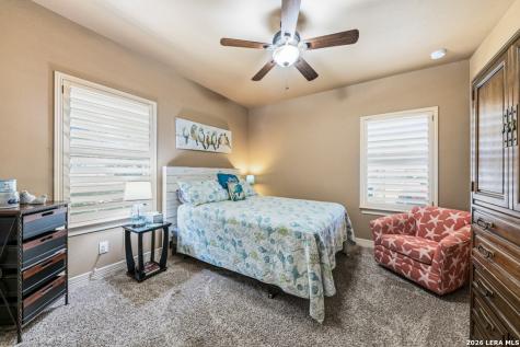 128 Bucks La Vernia TX 78121