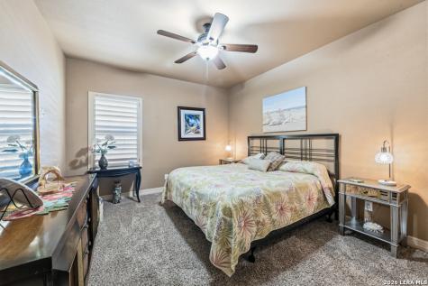 128 Bucks La Vernia TX 78121