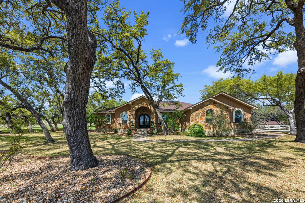 128 Bucks Lane La Vernia TX 78121