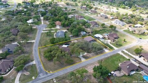 128 Bucks La Vernia TX 78121