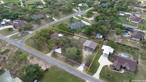 128 Bucks La Vernia TX 78121