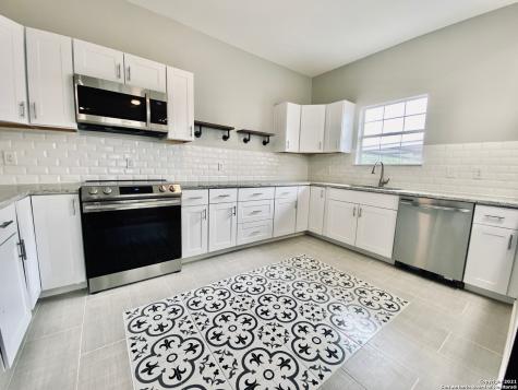 216 Rigsby Avenue San Antonio TX 78210