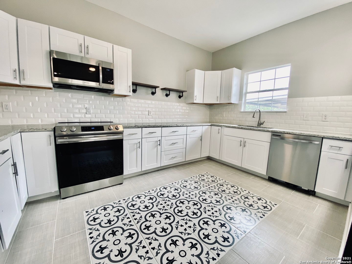 216 Rigsby Avenue San Antonio TX 78210