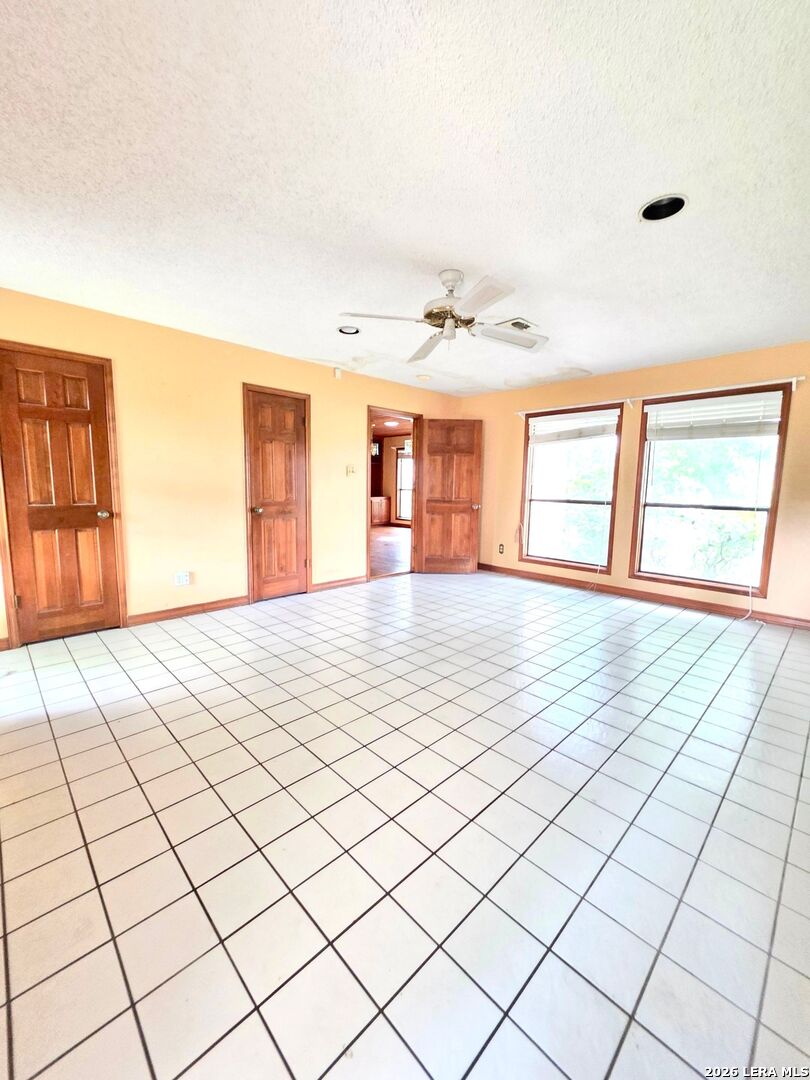 6218 Pine Needles Lane San Antonio TX 78244