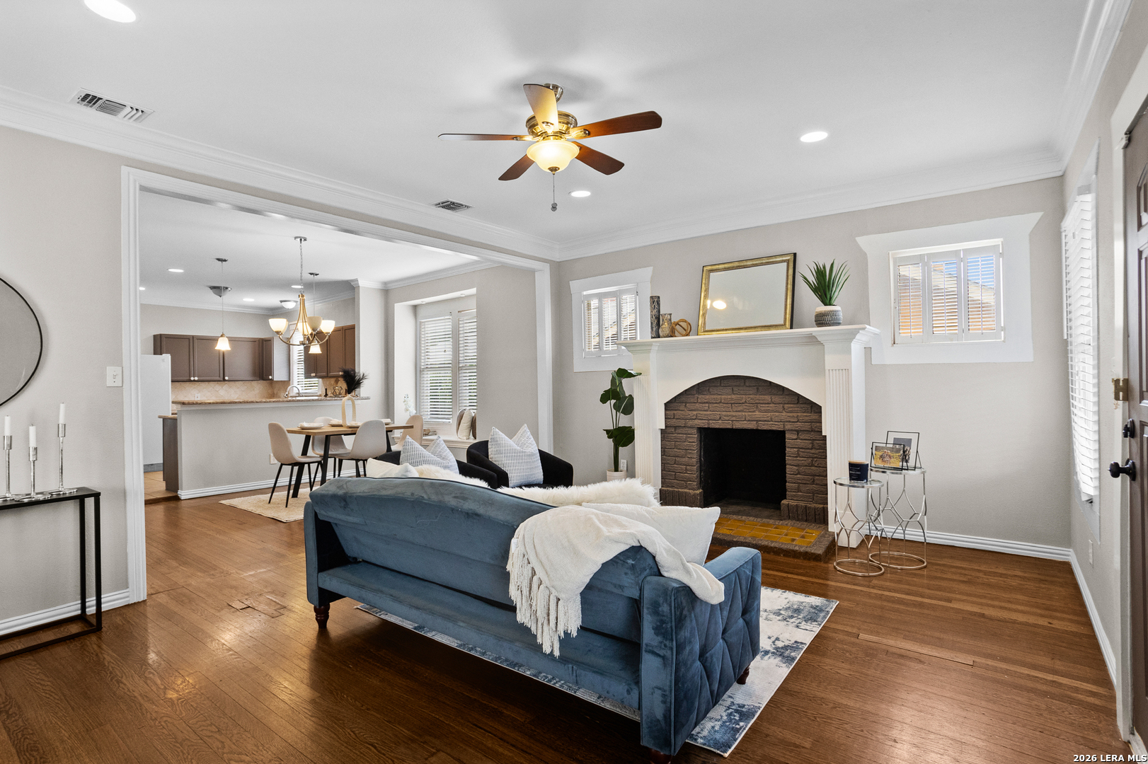 624 W Agarita San Antonio TX 78212
