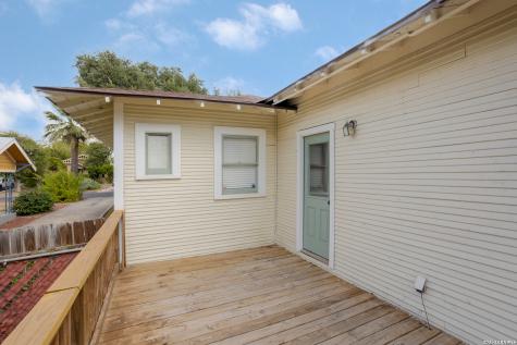 624 W Agarita San Antonio TX 78212