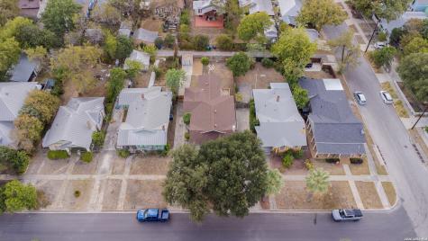 624 W Agarita San Antonio TX 78212