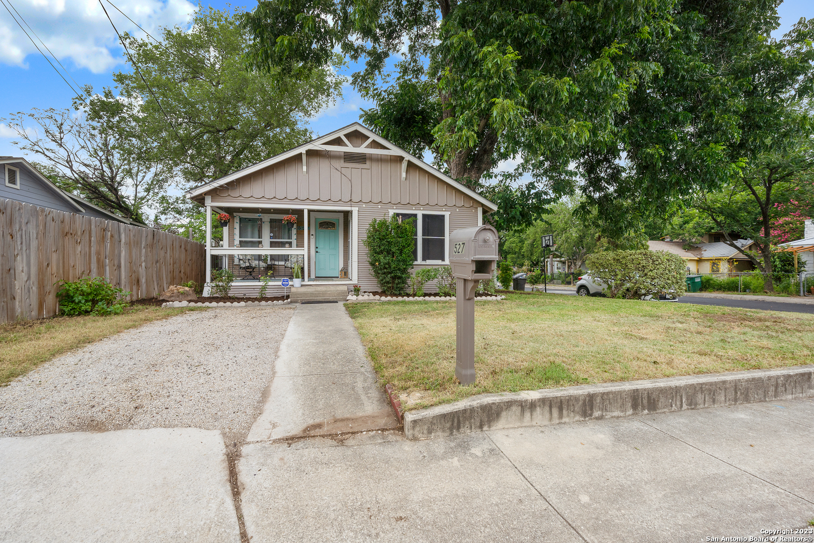 527 E Harlan Avenue San Antonio TX 78214