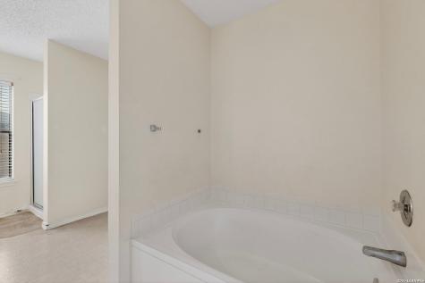 1652 Willow Top Drive Schertz TX 78154