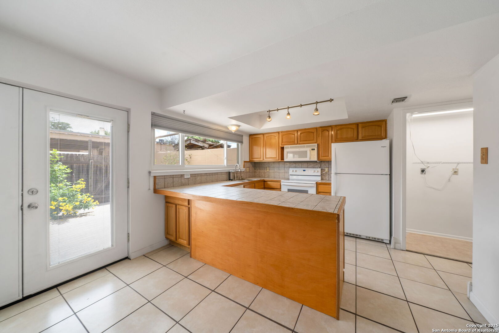 6659 Crown Ridge San Antonio TX 78239
