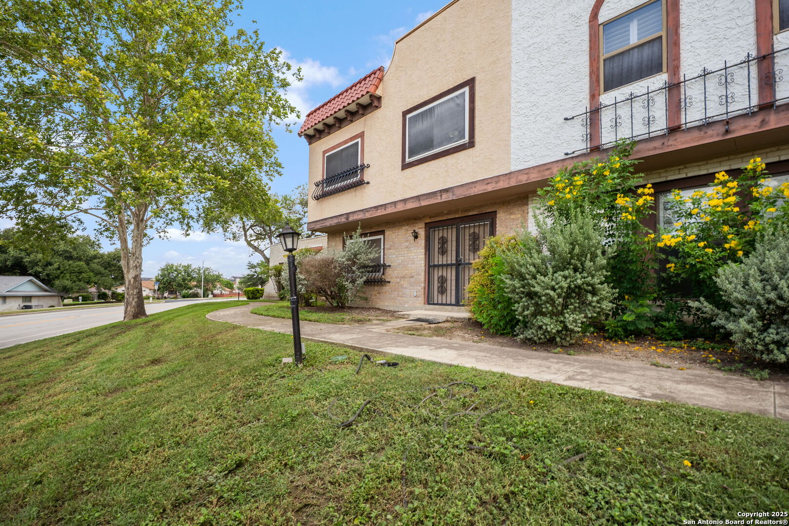6659 Crown Ridge San Antonio TX 78239