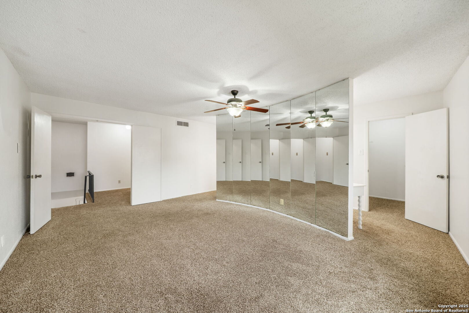 6659 Crown Ridge San Antonio TX 78239