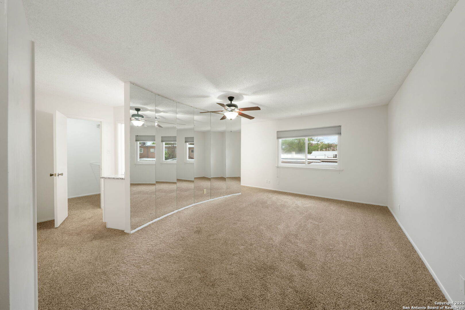 6659 Crown Ridge San Antonio TX 78239