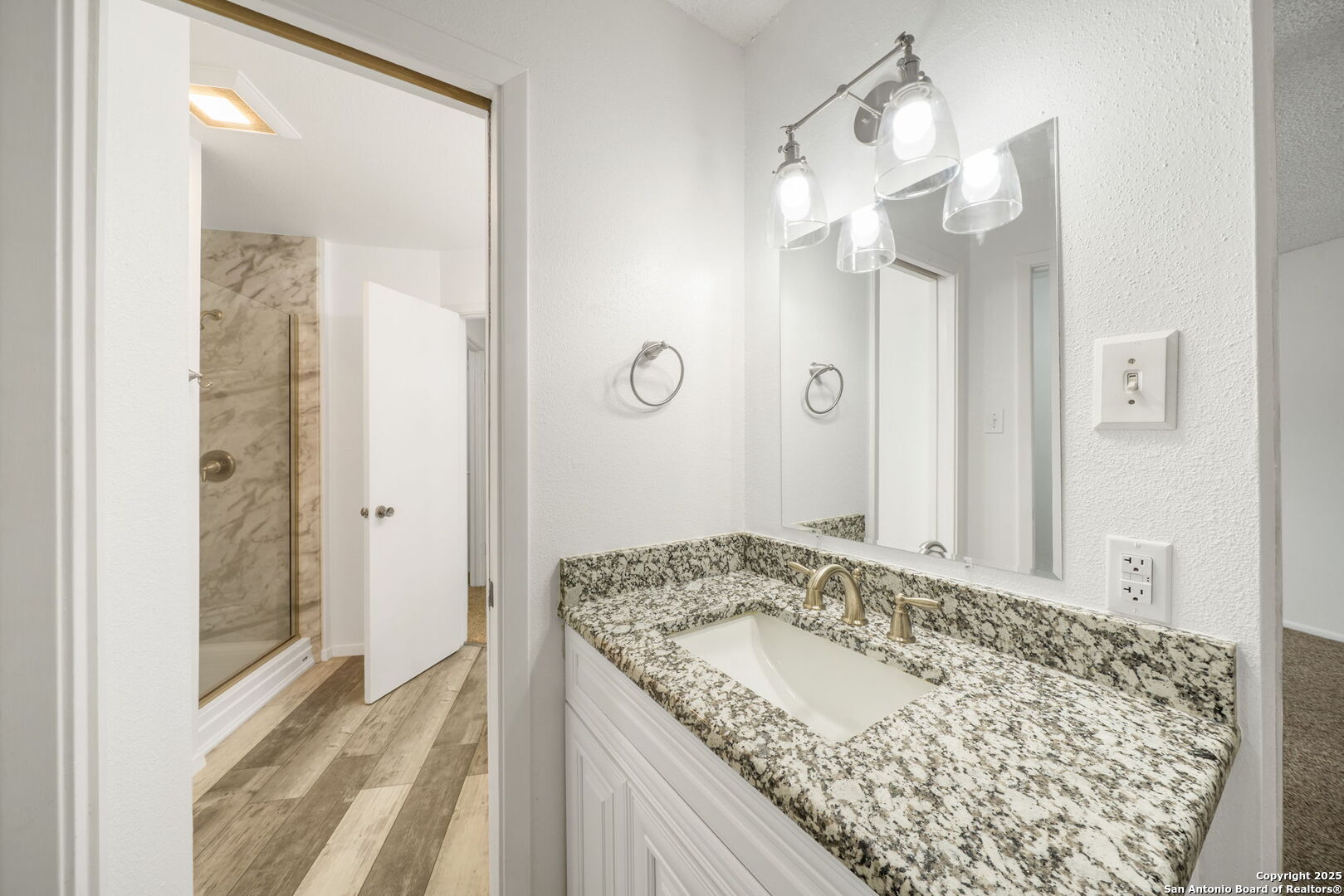 6659 Crown Ridge San Antonio TX 78239