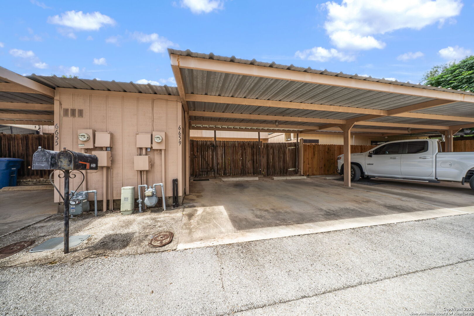 6659 Crown Ridge San Antonio TX 78239