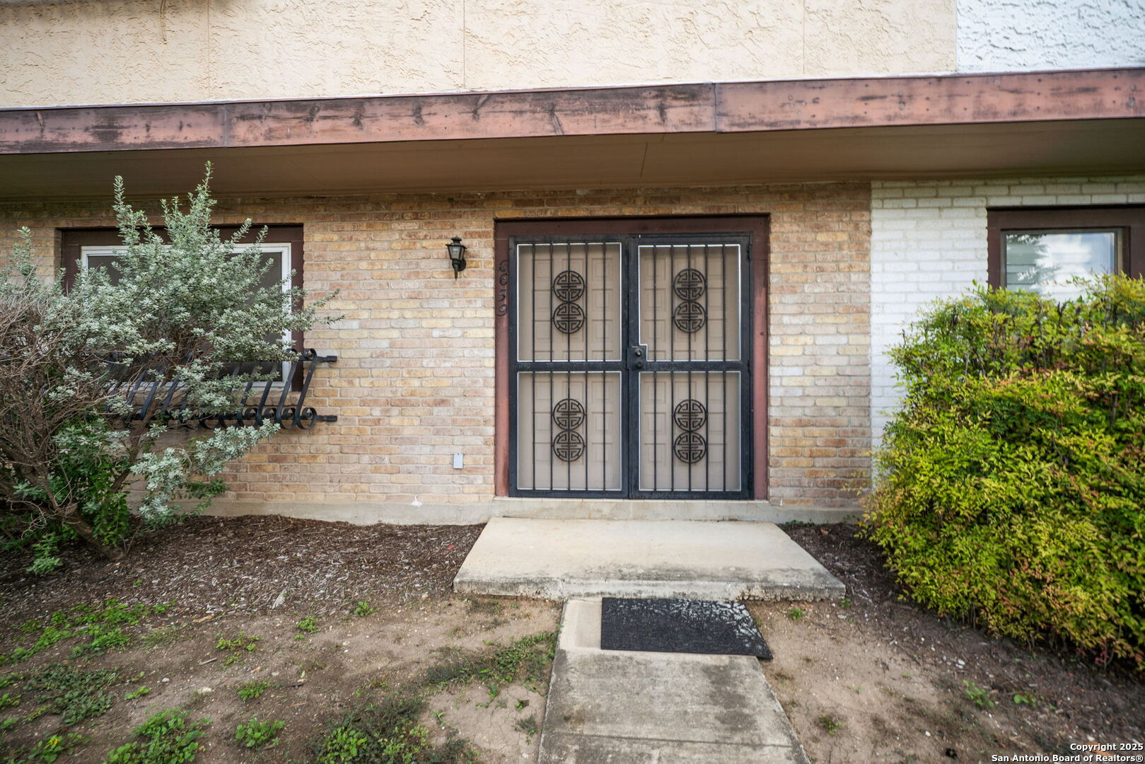 6659 Crown Ridge San Antonio TX 78239