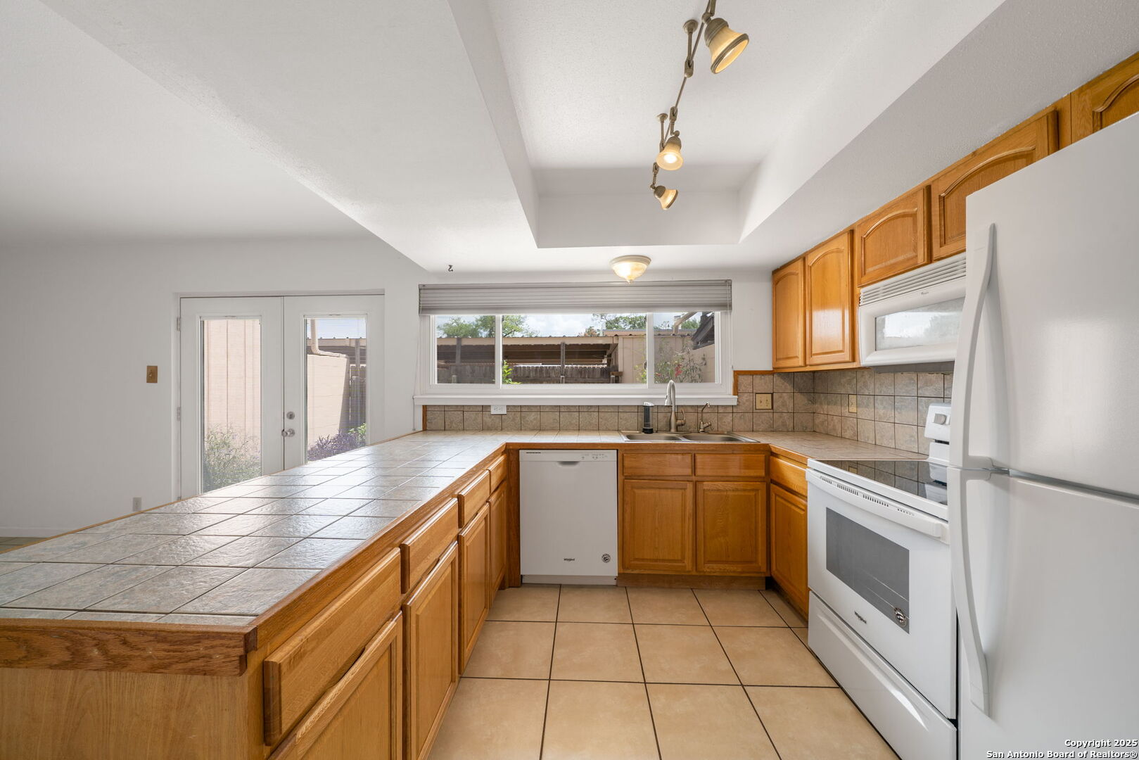 6659 Crown Ridge San Antonio TX 78239