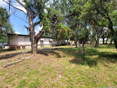 509 Royal Oak Canyon Lake TX 78133