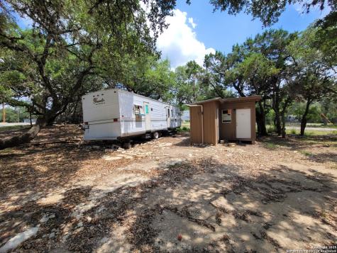 509 Royal Oak Canyon Lake TX 78133