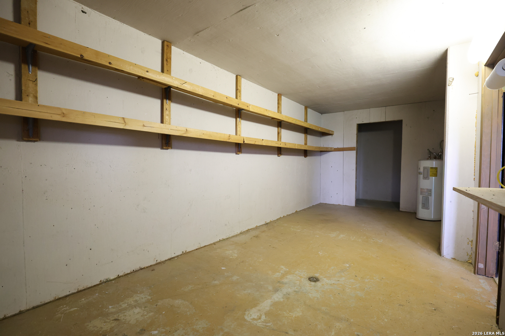 8711 County Road 1301 Moore TX 78057