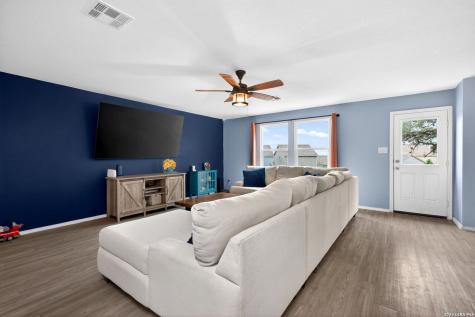 10111 Gap Creek San Antonio TX 78254