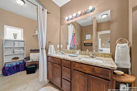617 Lake Island Canyon Lake TX 78133