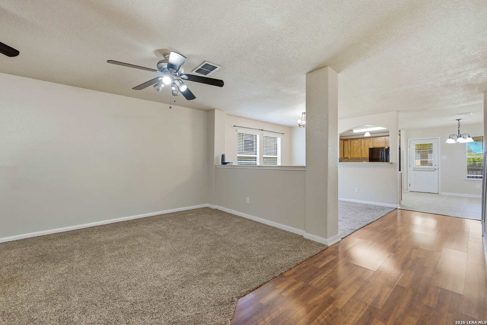 8214 Comanche Pass Converse TX 78109