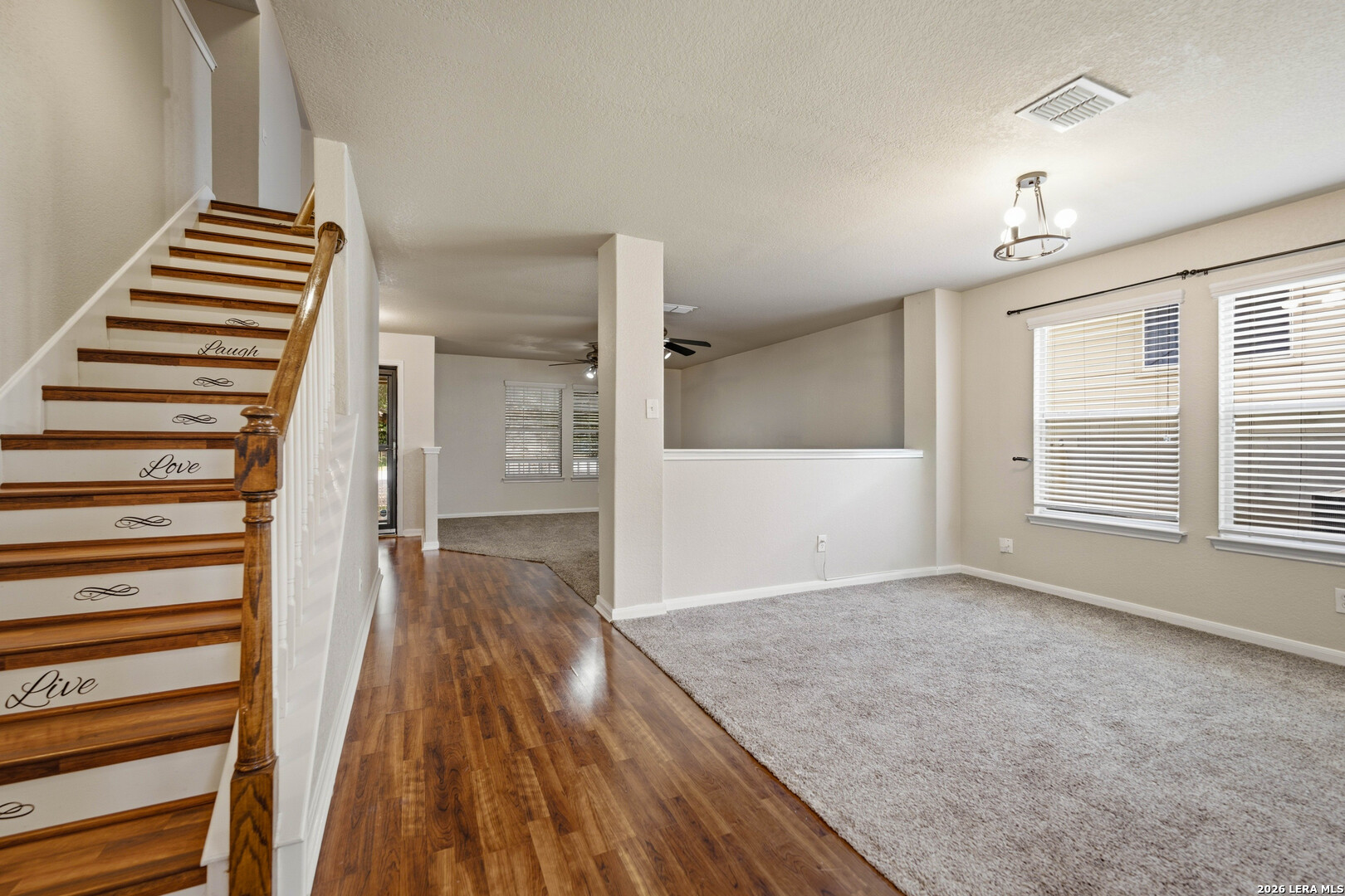 8214 Comanche Pass Converse TX 78109