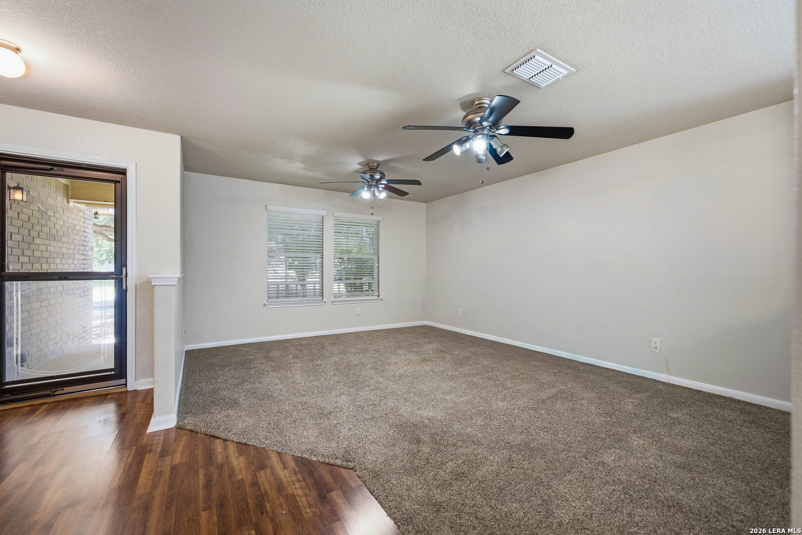8214 Comanche Pass Converse TX 78109