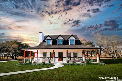 140 County Road 6871 Natalia TX 78059