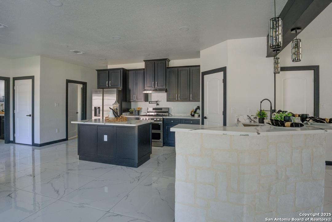 140 County Road 6871 Natalia TX 78059