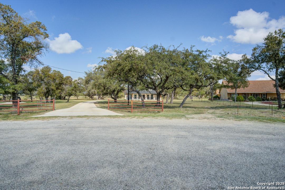 140 County Road 6871 Natalia TX 78059