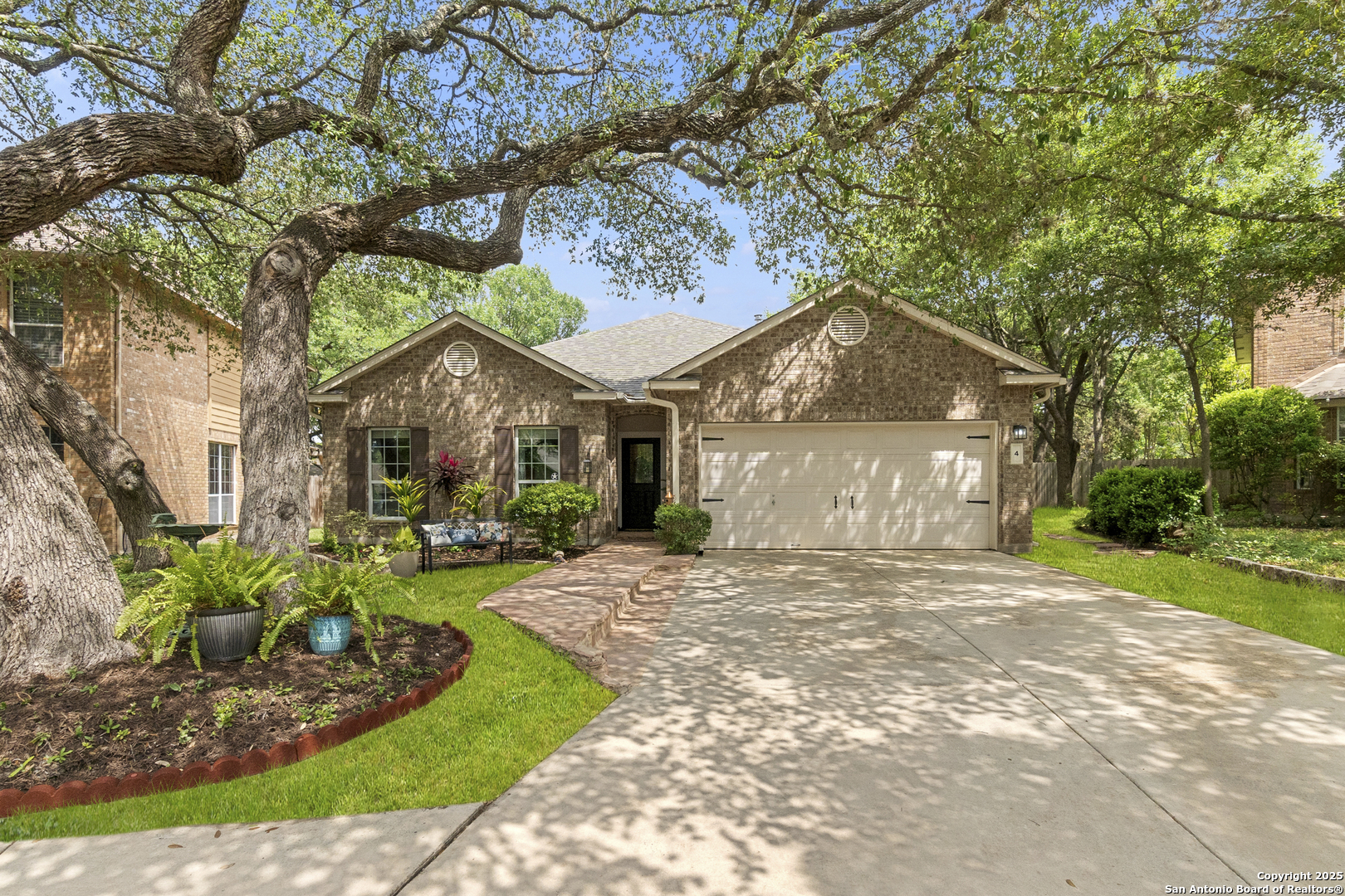 4 Andover Creek Drive San Antonio TX 78254