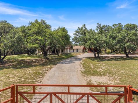 104 Rusty Lane Boerne TX 78006