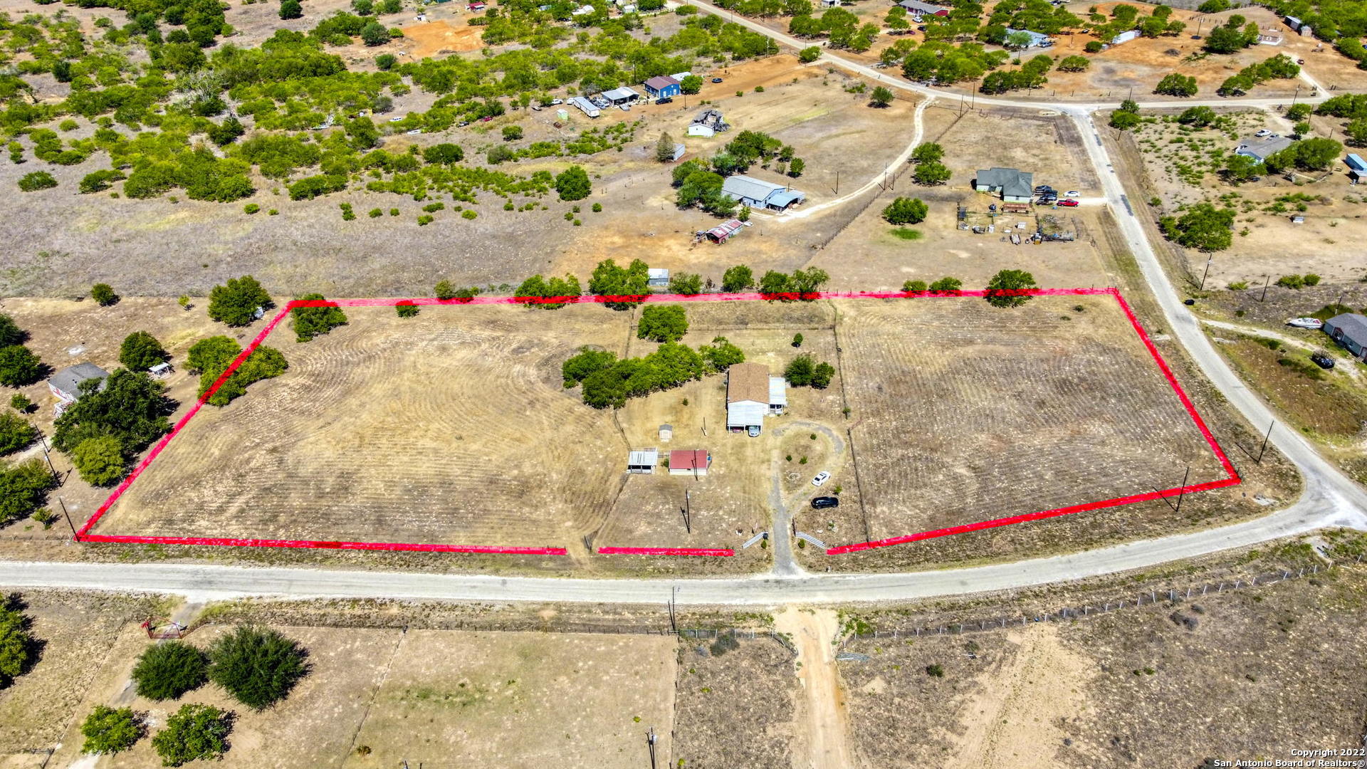 704 Sunrise Pass Floresville TX 78114