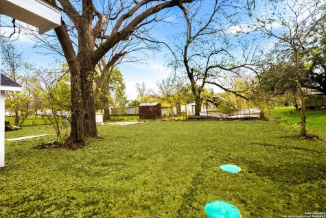 243 Meadow Lake Dr Lot 109 Seguin TX 78155