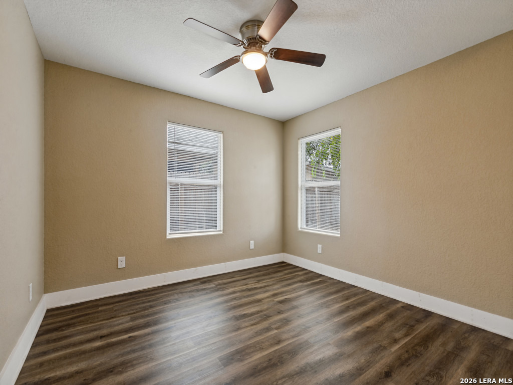 159 N San Gabriel San Antonio TX 78237