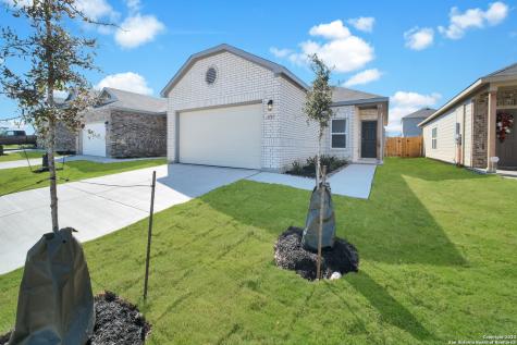 2103 Collins Alley Converse TX 78109