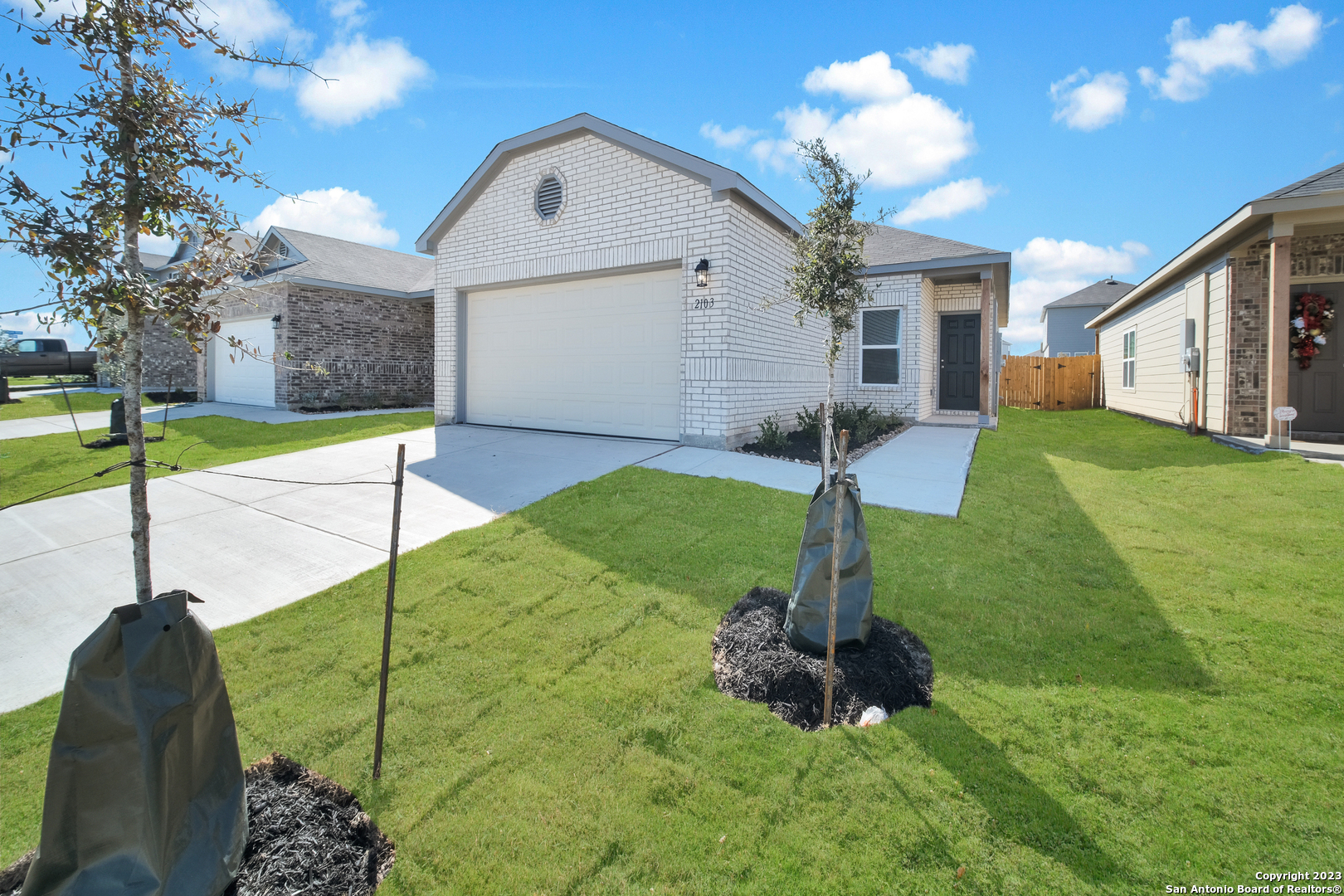 2103 Collins Alley Converse TX 78109