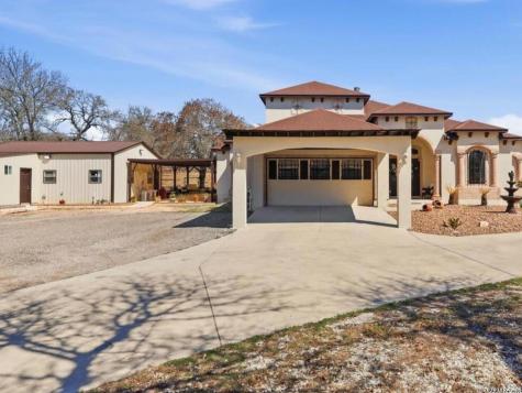 603 Sunshine Meadow Adkins TX 78101