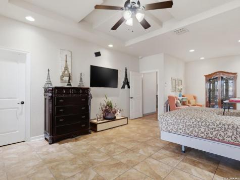 603 Sunshine Meadow Adkins TX 78101