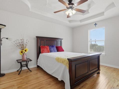 603 Sunshine Meadow Adkins TX 78101
