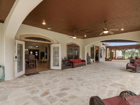 603 Sunshine Meadow Adkins TX 78101