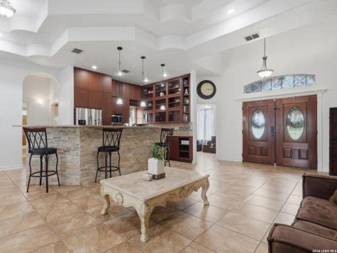 603 Sunshine Meadow Adkins TX 78101